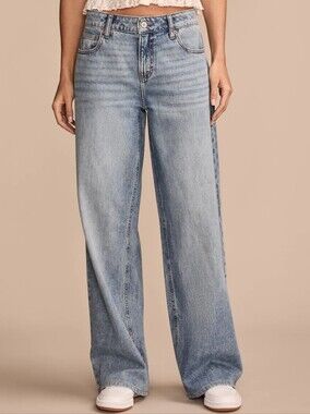 Lucky Brand Light Blue Baggy Wide-Leg Jeans Size 6 Regular